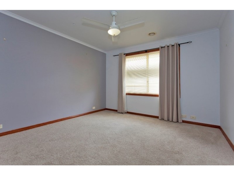 33 Irene Court, North Albury NSW 2640