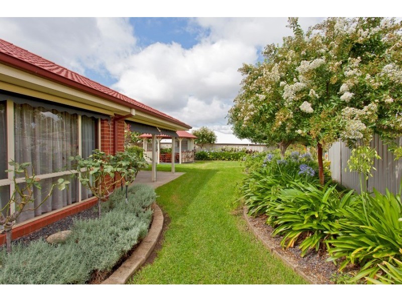 33 Irene Court, North Albury NSW 2640