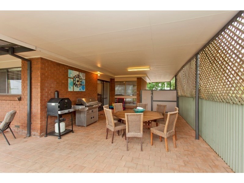 576 Mann Street, Lavington NSW 2641
