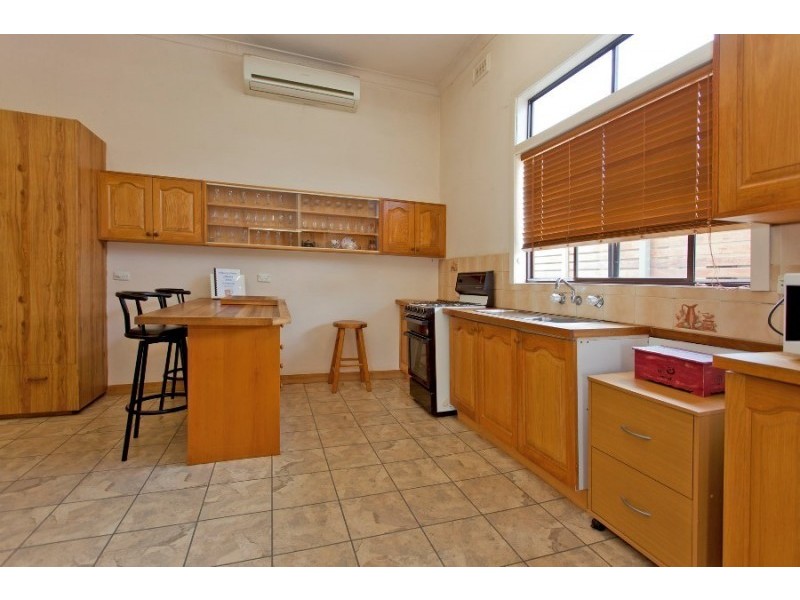 471 Griffith Road, Lavington NSW 2641