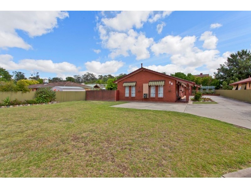 1/26 Wentworth Court, Lavington NSW 2641