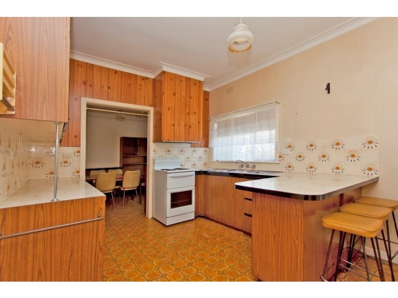 515 Kemp Street, Lavington NSW 2641