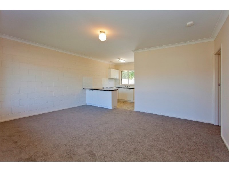 4/328 Eden Street, Lavington NSW 2641