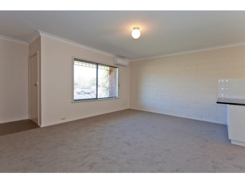 4/328 Eden Street, Lavington NSW 2641