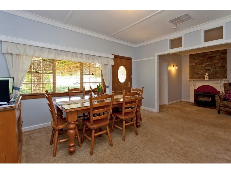 215 Andrews Street, East Albury NSW 2640