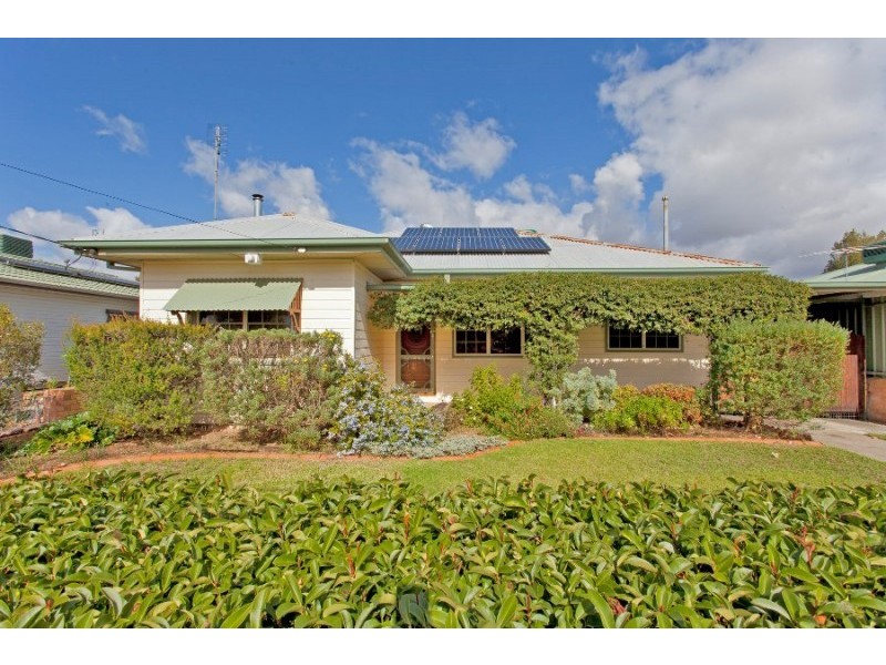 215 Andrews Street, East Albury NSW 2640