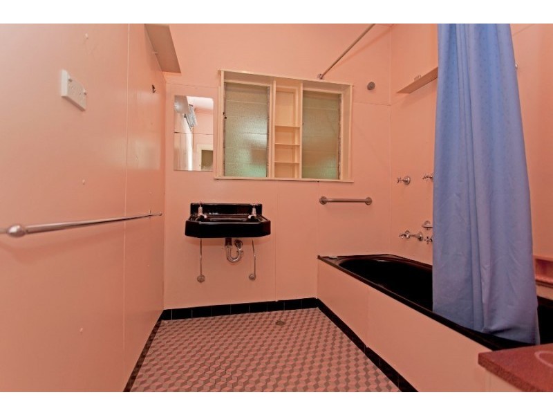 431 Bownds Street, Lavington NSW 2641