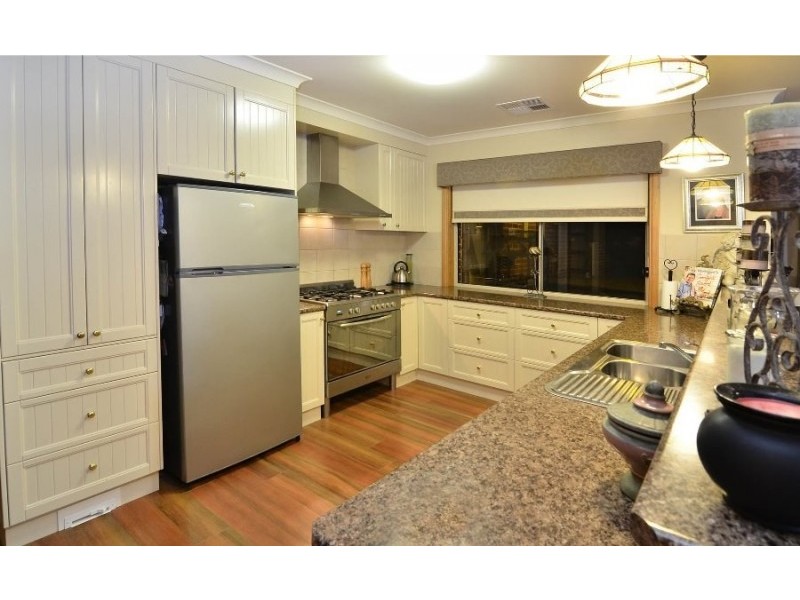 36 Whitton Drive, Thurgoona NSW 2640