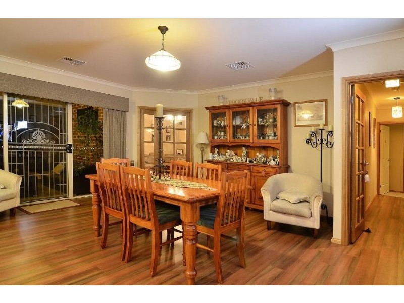 36 Whitton Drive, Thurgoona NSW 2640