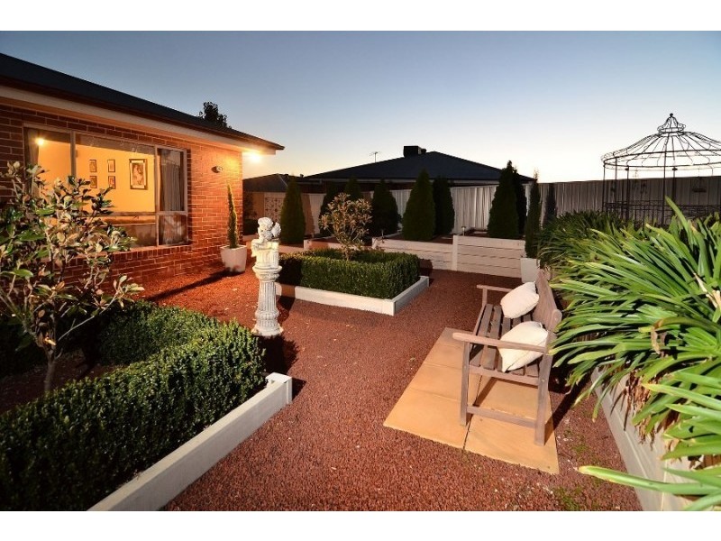 36 Whitton Drive, Thurgoona NSW 2640