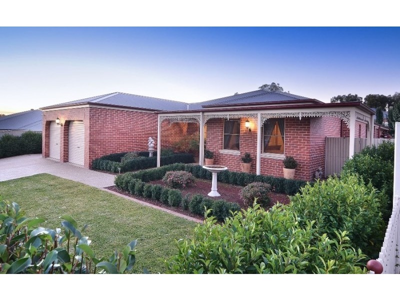 36 Whitton Drive, Thurgoona NSW 2640