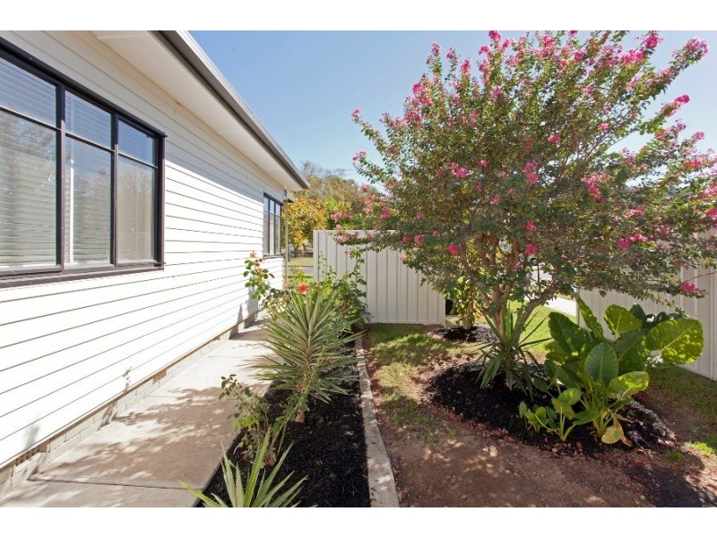 3/595 Kemp Street, Lavington NSW 2641