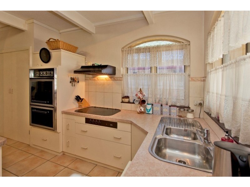 533 Williams Street, Lavington NSW 2641