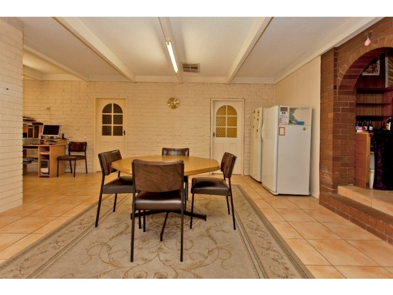 533 Williams Street, Lavington NSW 2641