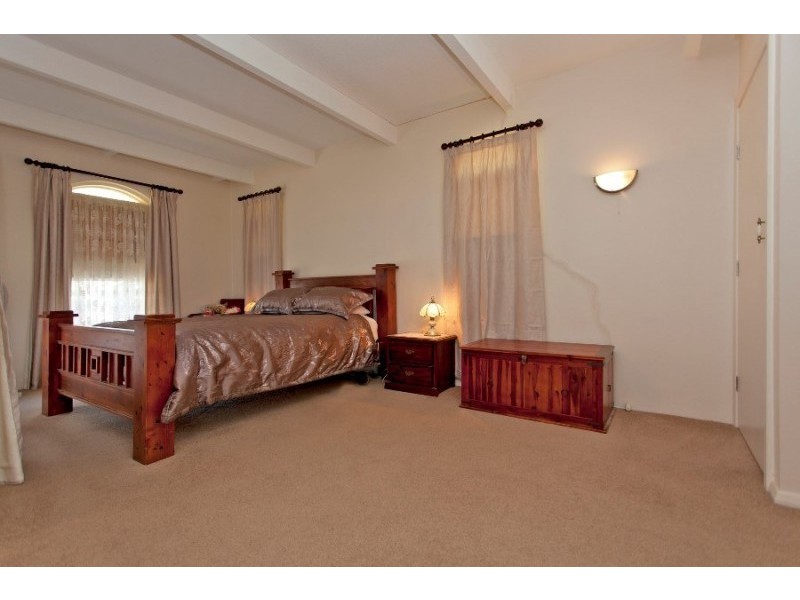 533 Williams Street, Lavington NSW 2641