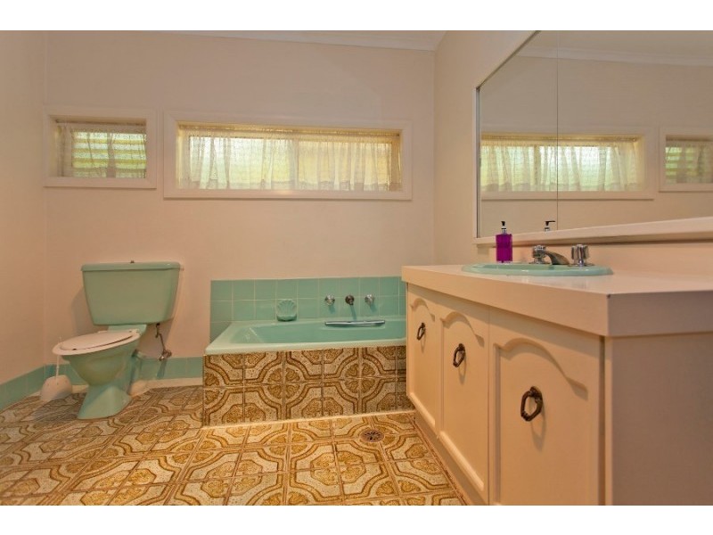 533 Williams Street, Lavington NSW 2641