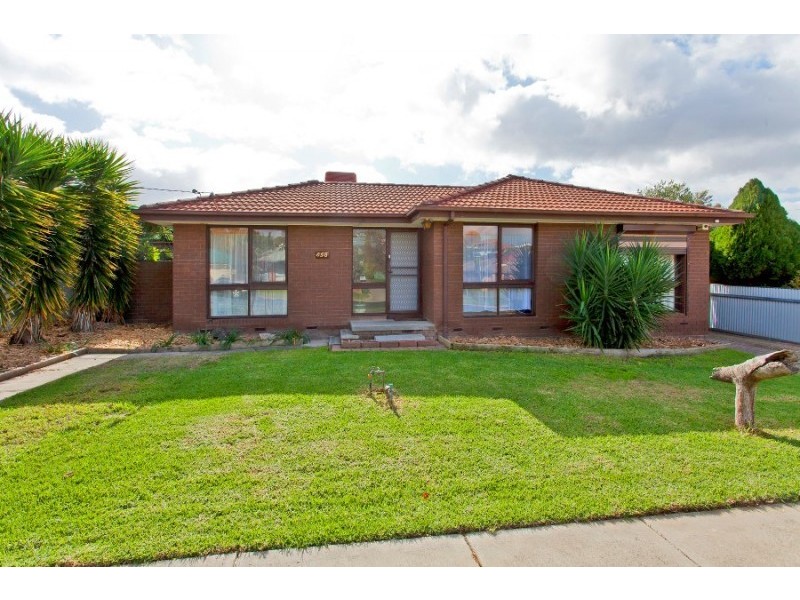 658 Pearsall Street, Lavington NSW 2641