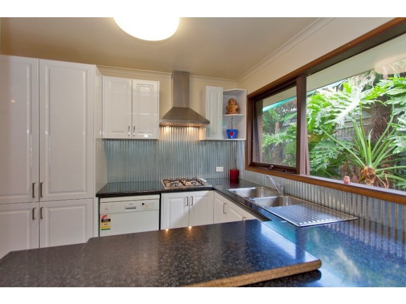 658 Pearsall Street, Lavington NSW 2641