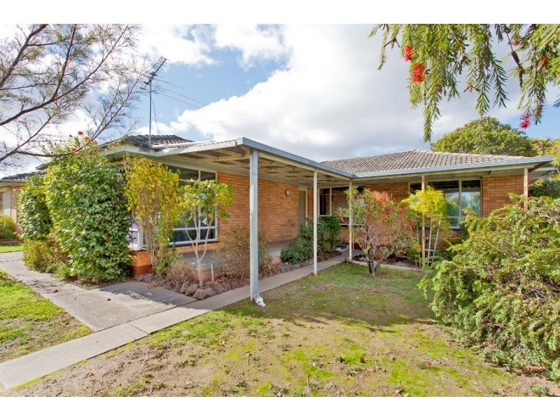 350 Dick Road, Lavington NSW 2641