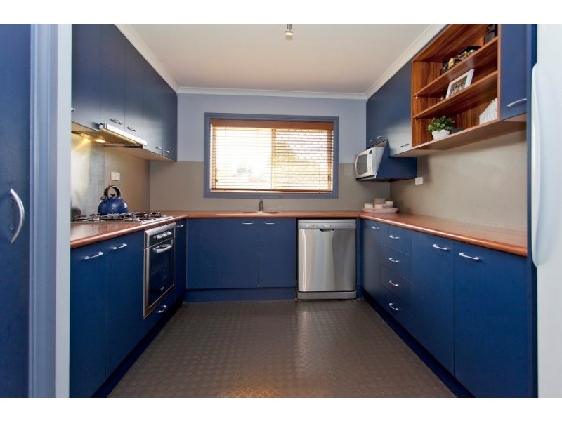 2/472 Heriot Street, Lavington NSW 2641