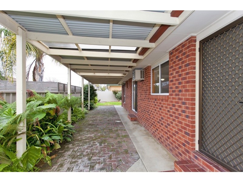 2/425 Tumgarra Place, Lavington NSW 2641