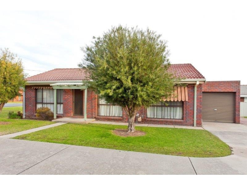 1/425 Bevan Street, Lavington NSW 2641