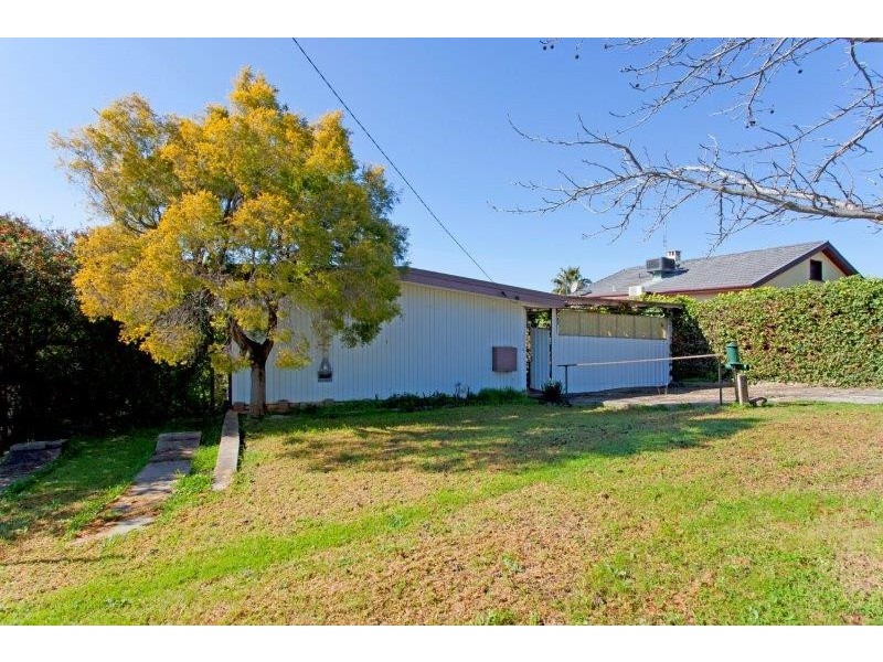 514 Munro Street, Lavington NSW 2641
