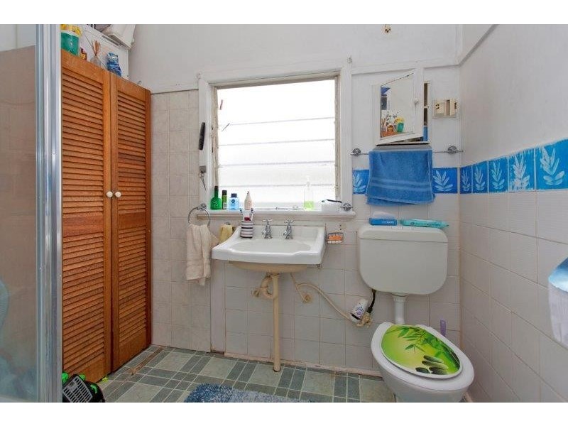 1 & 2/431 Bevan Street, Lavington NSW 2641