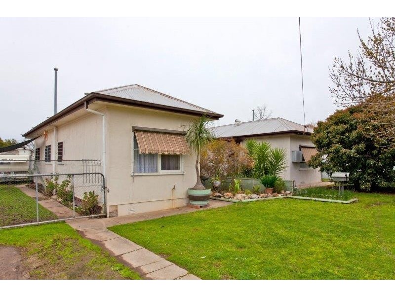 1 & 2/431 Bevan Street, Lavington NSW 2641