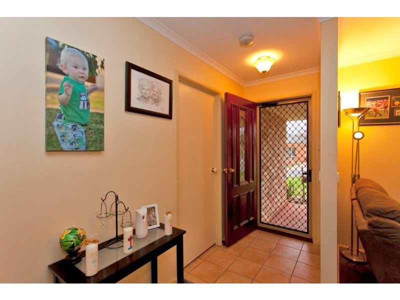 38 Meyer Place, Thurgoona NSW 2640