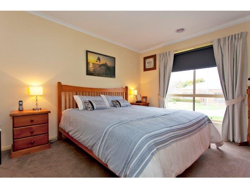 38 Meyer Place, Thurgoona NSW 2640