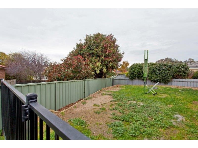 38 Meyer Place, Thurgoona NSW 2640