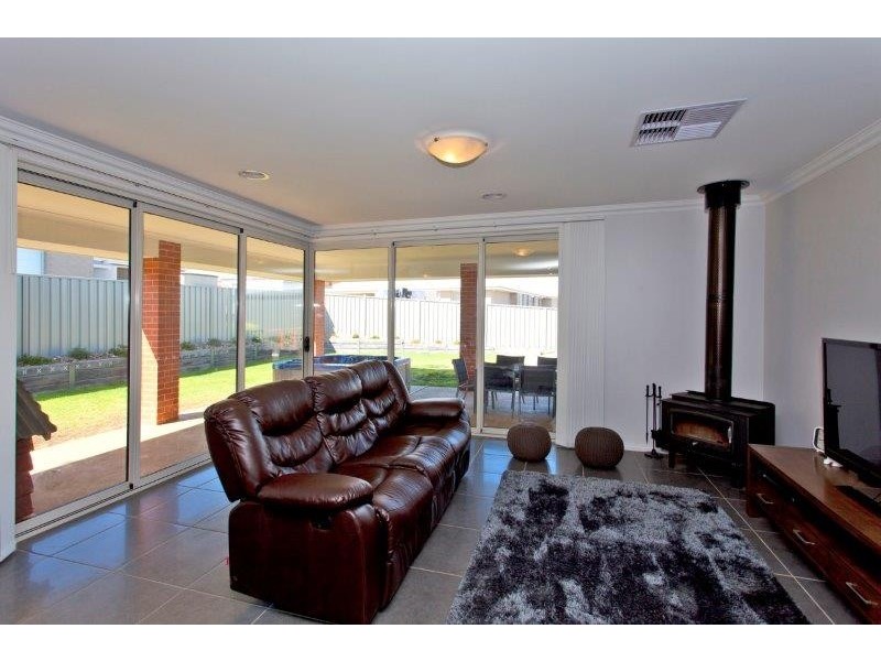 153 Whitebox Circuit, Thurgoona NSW 2640