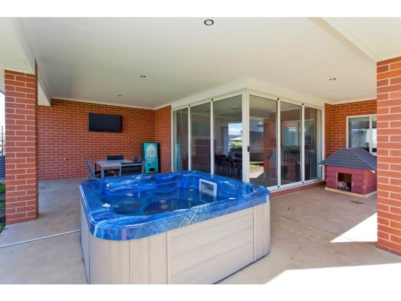 153 Whitebox Circuit, Thurgoona NSW 2640