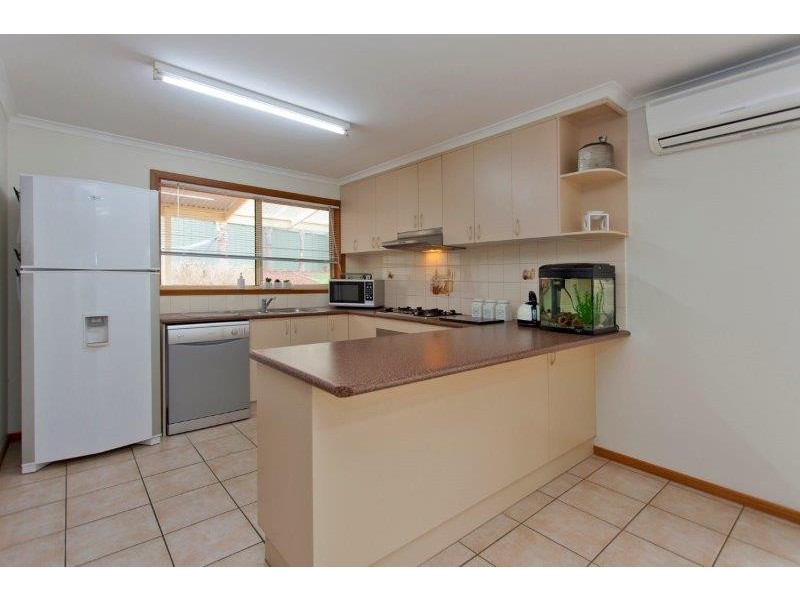1/6 Southernview Drive, West Albury NSW 2640