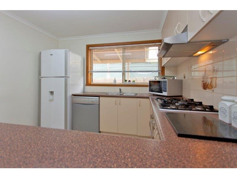 1/6 Southernview Drive, West Albury NSW 2640