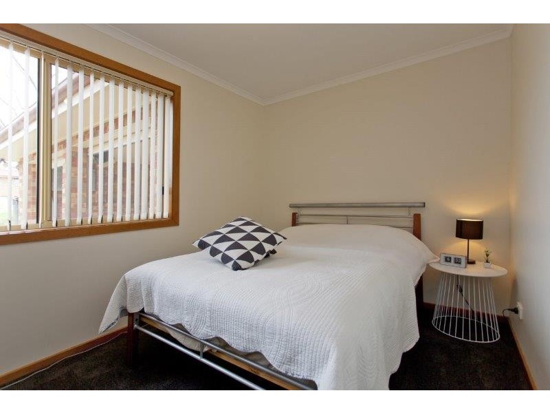 1/6 Southernview Drive, West Albury NSW 2640