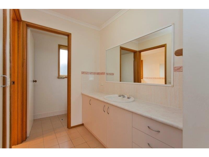 491 Hall Avenue, Lavington NSW 2641