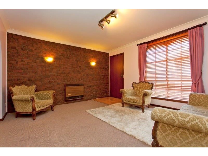 4/421 Bevan Street, Lavington NSW 2641