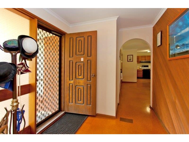 869 Padman Drive, West Albury NSW 2640