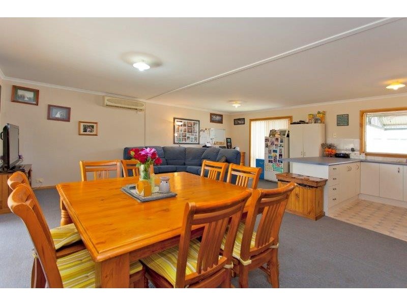 130 Pioneer Drive, Jindera NSW 2642