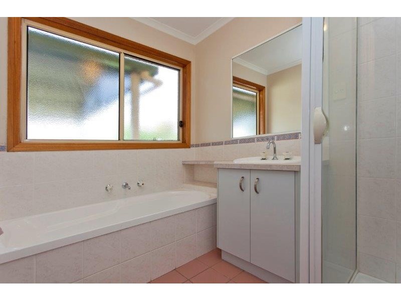 130 Pioneer Drive, Jindera NSW 2642