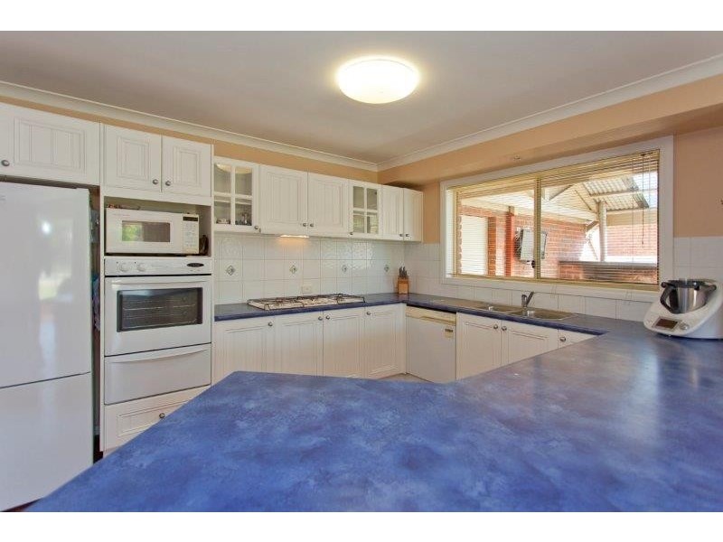 32 Daysdale Way, Thurgoona NSW 2640