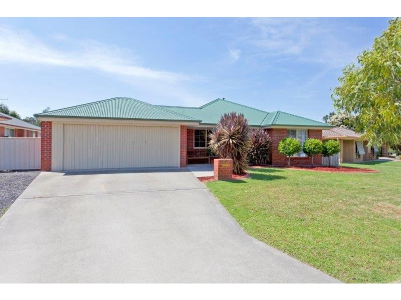 32 Daysdale Way, Thurgoona NSW 2640