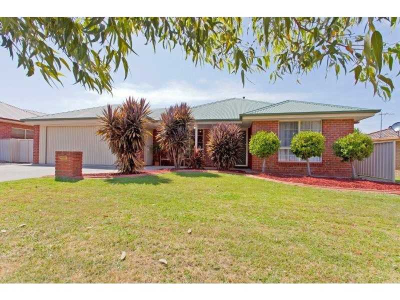 32 Daysdale Way, Thurgoona NSW 2640