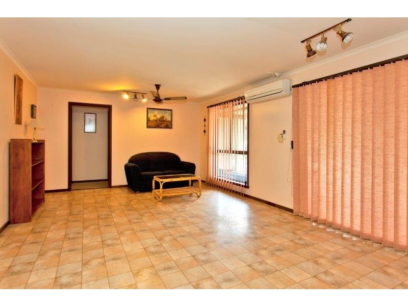 442 Schaefer Street, Lavington NSW 2641