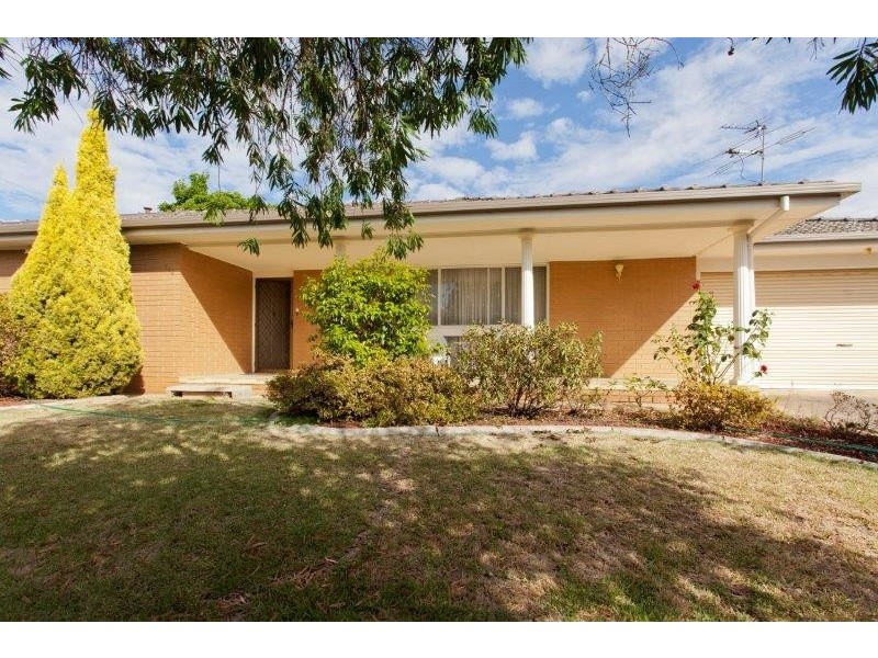 562 Regina Avenue, North Albury NSW 2640