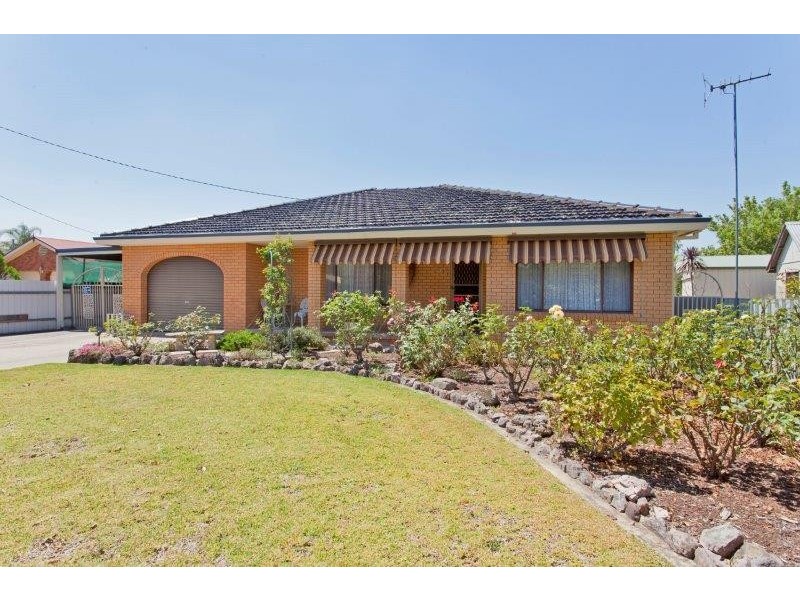 568 Hague Street, Lavington NSW 2641