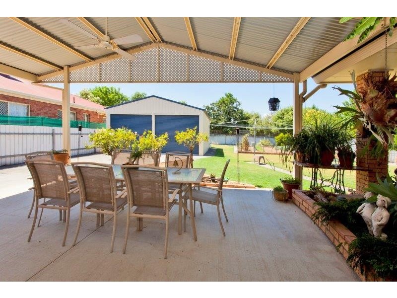 568 Hague Street, Lavington NSW 2641