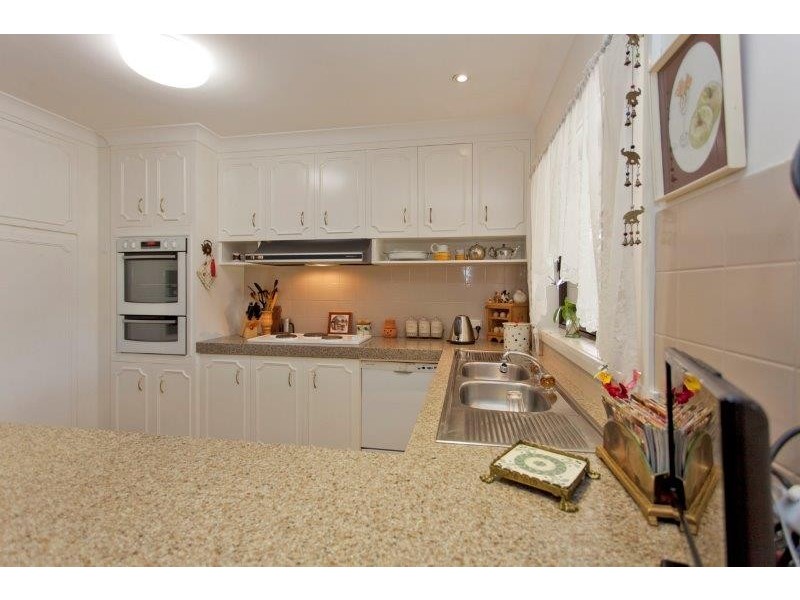 568 Hague Street, Lavington NSW 2641